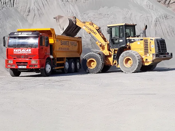 Yaylalar Hafriyat iş makinesi